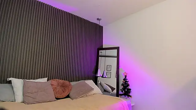 Axel brunette1 online show from 12/21/25, 09:44