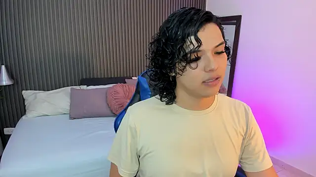 Axel brunette1 online show from 05/23/26, 10:14