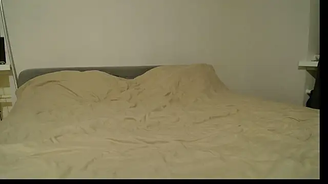 Irma-Bennet online show from 03/12/26, 08:26