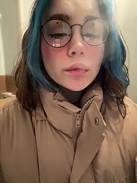 MaddisonHaas online show from 12/22/24, 01:12