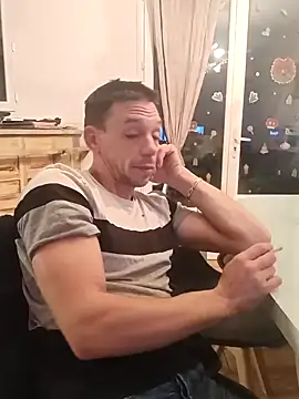 mika11100 online show from 12/28/24, 04:30