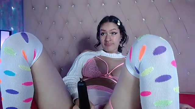 Snapshot of Nina_Ethan chatting on 12/03/24, 01:30 Nina Ethan online show from 12/03/24, 01:30