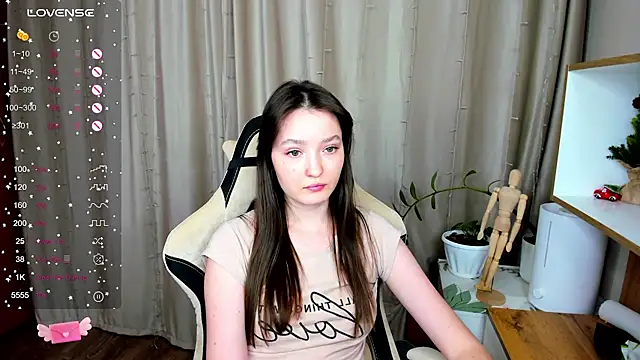 Snapshot of Fairyy_Moon chatting on 01/13/25, 12:24 Fairyy Moon online show from 01/13/25, 12:24