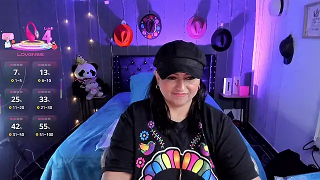 Ivonnee   online show from 11/30/25, 11:42