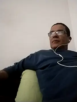Snapshot of barboza991 chatting on 06/14/26, 07:27 barboza991 online show from 06/14/26, 07:27