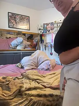 SunshineLexi online show from 04/22/26, 05:54