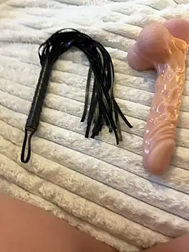 Snapshot of Sensolyss chatting on 02/27/25, 04:43 Sensolyss online show from 02/27/25, 04:43