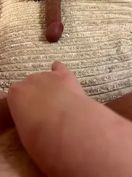 Snapshot of Sensolyss chatting on 10/19/25, 11:05 Sensolyss online show from 10/19/25, 11:05