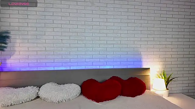 Snapshot of NovaBlissss chatting on 10/12/25, 08:08 NovaBlissss online show from 10/12/25, 08:08