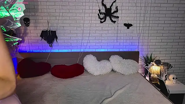 Snapshot of NovaBlissss chatting on 10/31/25, 03:02 NovaBlissss online show from 10/31/25, 03:02