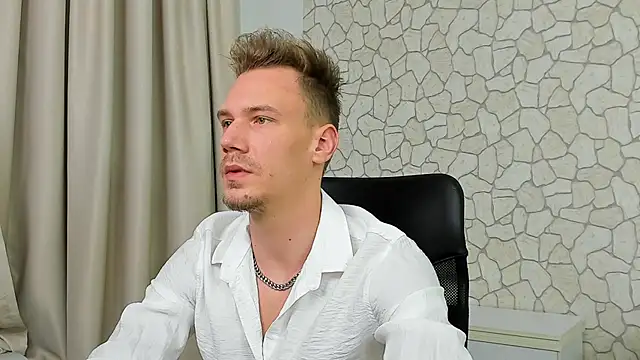 Snapshot of MateoBenjaminX chatting on 01/03/25, 07:29 MateoBenjaminX online show from 01/03/25, 07:29