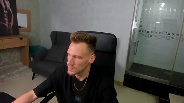 Snapshot of MateoBenjaminX chatting on 01/18/25, 12:04 MateoBenjaminX online show from 01/18/25, 12:04