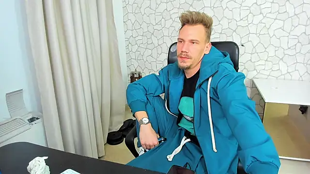 Snapshot of MateoBenjaminX chatting on 01/30/25, 08:21 MateoBenjaminX online show from 01/30/25, 08:21