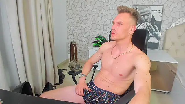 Snapshot of MateoBenjaminX chatting on 03/12/25, 05:38 MateoBenjaminX online show from 03/12/25, 05:38