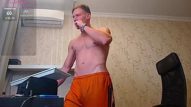 Snapshot of MateoBenjaminX chatting on 09/23/25, 10:29 MateoBenjaminX online show from 09/23/25, 10:29