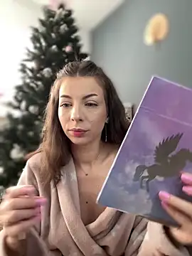 Mia Ethan online show from 12/17/24, 07:29