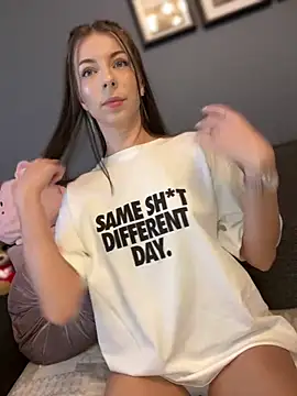 Mia Ethan online show from 02/27/25, 12:02