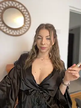 Mia Ethan online show from 09/21/25, 09:11