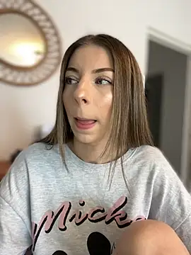 Mia Ethan online show from 10/10/25, 09:08