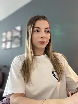 Mia Ethan online show from 05/07/26, 07:25