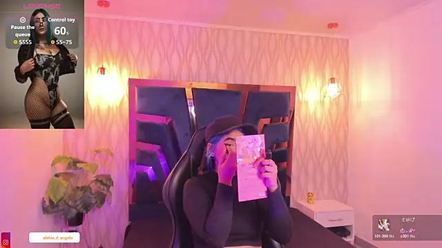 Alahia Dangelo online show from 12/19/25, 06:04