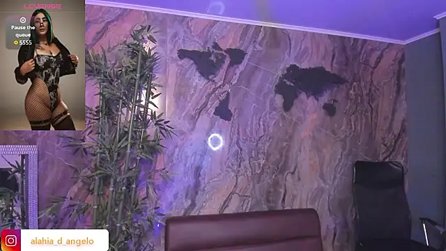 Alahia Dangelo online show from 02/05/26, 05:39