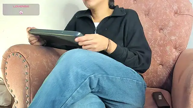 Snapshot of _maria_foxx_ chatting on 03/01/25, 04:00 maria foxx online show from 03/01/25, 04:00