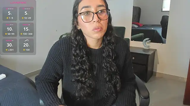 Snapshot of _maria_foxx_ chatting on 11/04/25, 07:35 maria foxx online show from 11/04/25, 07:35