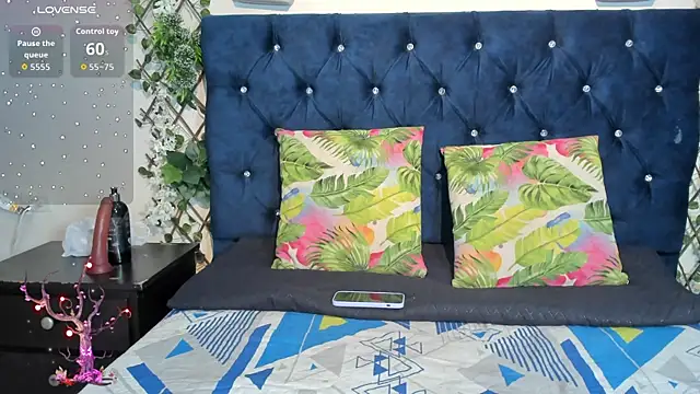 Snapshot of _maria_foxx_ chatting on 11/18/25, 10:25 maria foxx online show from 11/18/25, 10:25