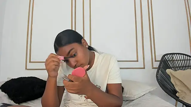 kayna gomez online show from 04/15/26, 07:10