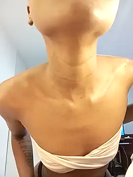 KarlaBelluci online show from 01/31/25, 11:35