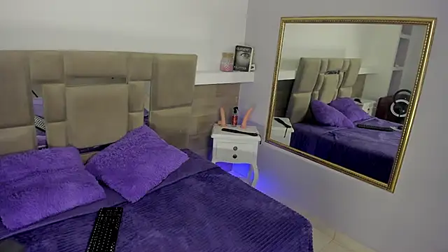 KarlaBelluci online show from 02/28/25, 10:41