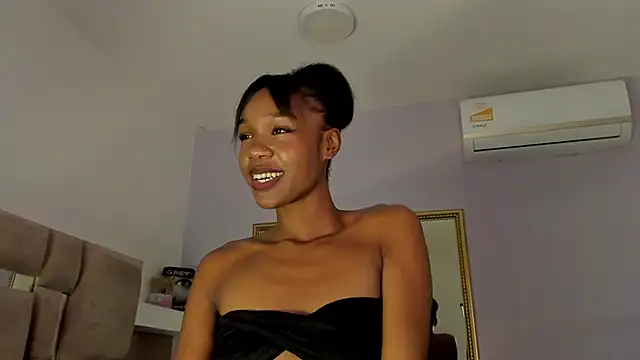 KarlaBelluci online show from 03/15/25, 05:04