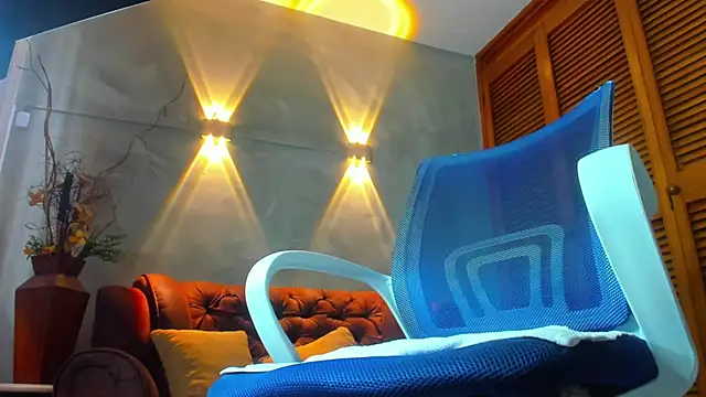 Snapshot of Dylanstonne chatting on 12/01/24, 08:20 Dylanstonne online show from 12/01/24, 08:20