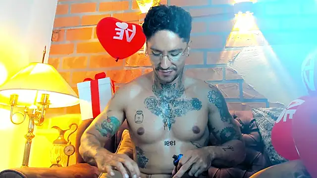 Snapshot of Dylanstonne chatting on 02/06/25, 10:21 Dylanstonne online show from 02/06/25, 10:21