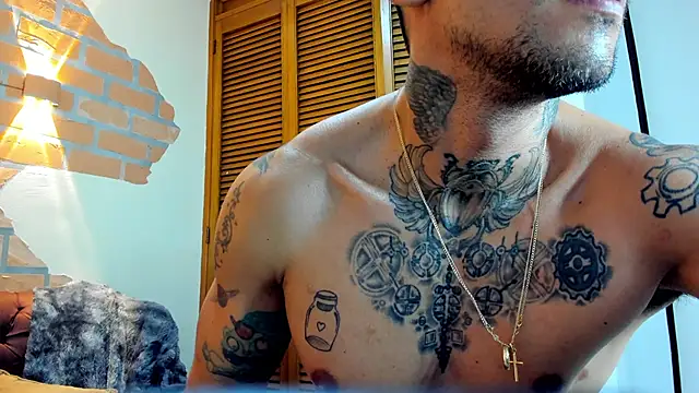 Snapshot of Dylanstonne chatting on 03/16/25, 02:33 Dylanstonne online show from 03/16/25, 02:33