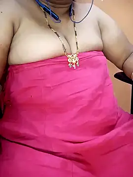 Snapshot of Sexy-Telugunayana2 chatting on 12/24/24, 07:00 Sexy-Telugunayana2 online show from 12/24/24, 07:00