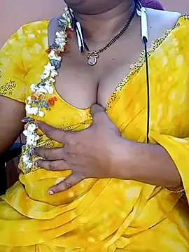 Snapshot of Sexy-Telugunayana2 chatting on 02/25/25, 10:04 Sexy-Telugunayana2 online show from 02/25/25, 10:04