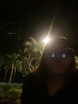 Snapshot of lindsayhoffman18 chatting on 12/11/24, 02:30 lindsayhoffman18 online show from 12/11/24, 02:30