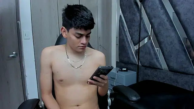 Snapshot of Yef_Thin chatting on 02/26/26, 03:49 Yef Thin online show from 02/26/26, 03:49