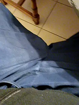 Snapshot of nos2sex69 chatting on 12/17/24, 06:31 nos2sex69 online show from 12/17/24, 06:31