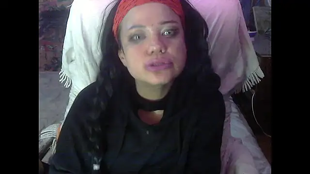 Snapshot of iva_spirit chatting on 01/10/25, 01:31 iva spirit online show from 01/10/25, 01:31