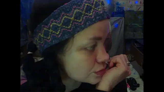 Snapshot of iva_spirit chatting on 01/11/25, 04:57 iva spirit online show from 01/11/25, 04:57