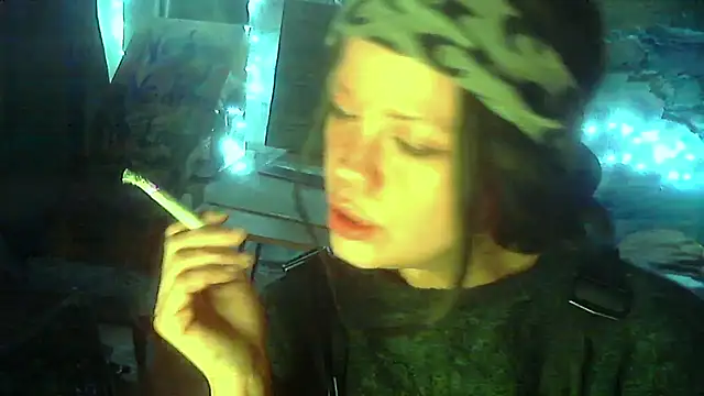 Snapshot of iva_spirit chatting on 02/07/25, 10:41 iva spirit online show from 02/07/25, 10:41