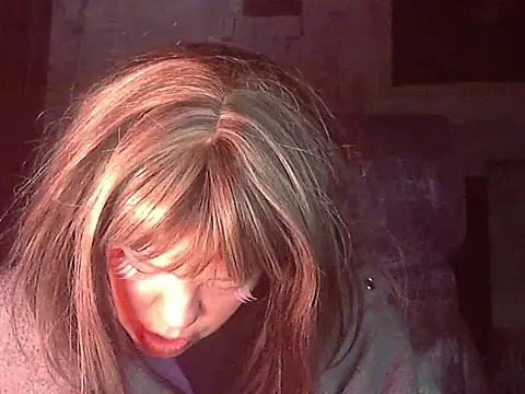 Snapshot of iva_spirit chatting on 03/01/25, 06:43 iva spirit online show from 03/01/25, 06:43