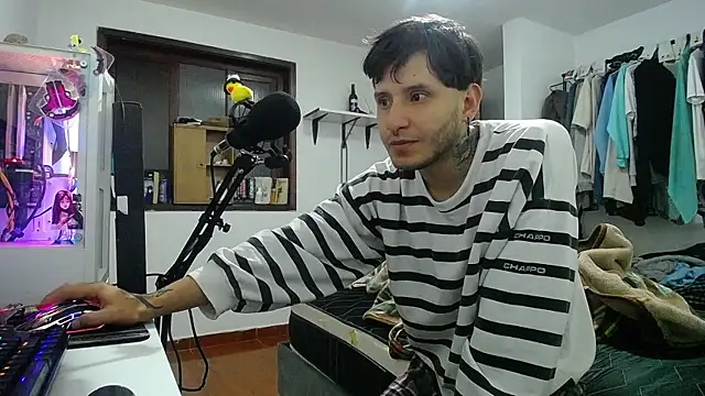 esjrobles online show from 01/03/25, 04:11