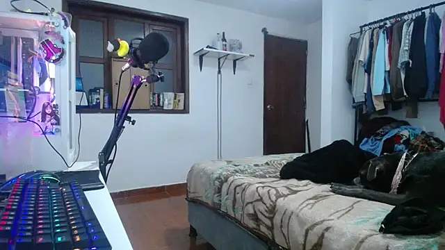 esjrobles online show from 01/12/25, 03:17