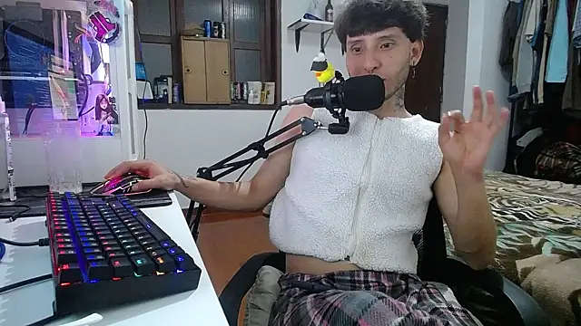 esjrobles online show from 01/13/25, 05:33