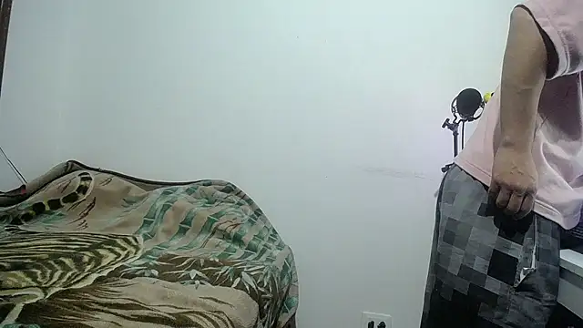 esjrobles online show from 01/28/25, 03:36