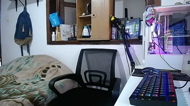 esjrobles online show from 02/28/25, 07:46